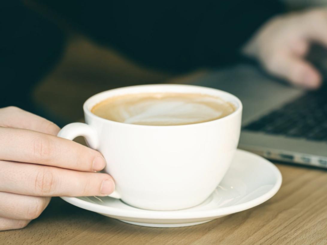 Investment theory research materials and financial analysis documentation